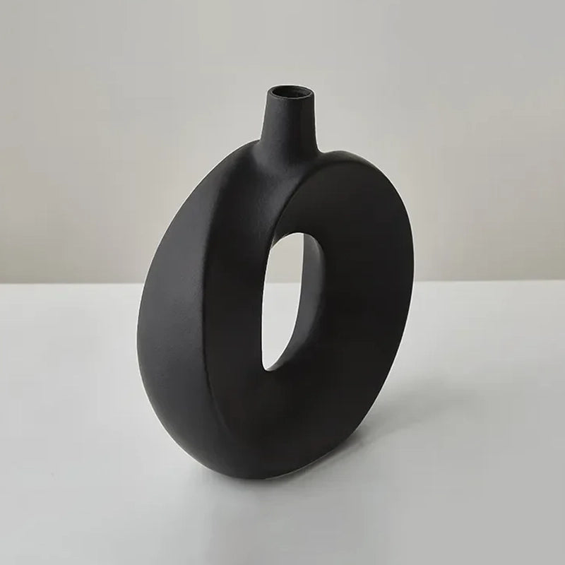 Vase noir moderne