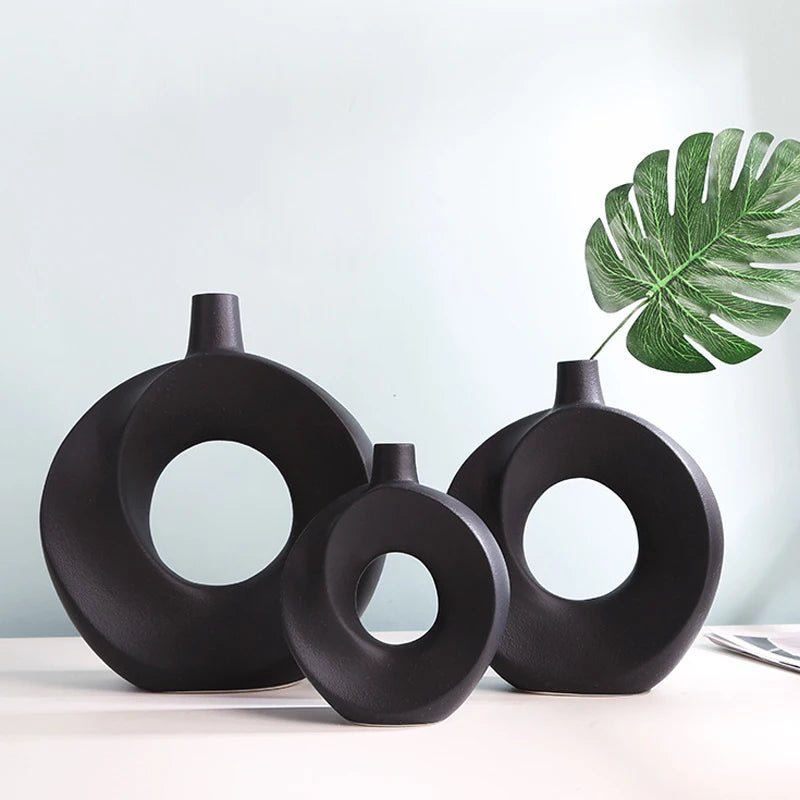 Vase noir moderne