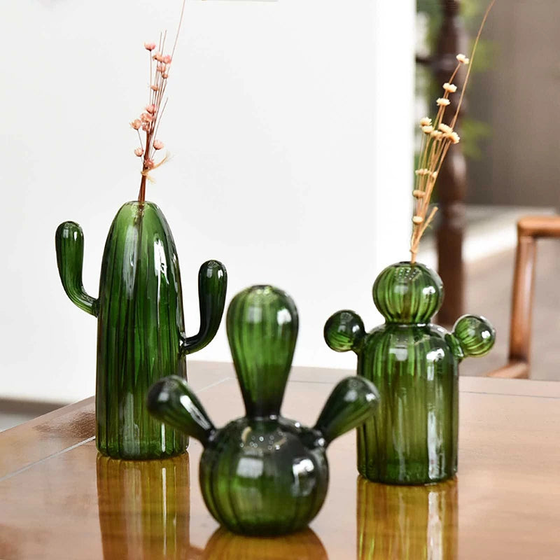 Vase original cactus vert modrne