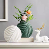 Vase blanc design en céramique