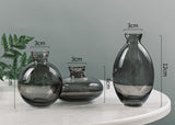 Mini vase en verre transparent