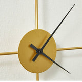 Horloge murale or